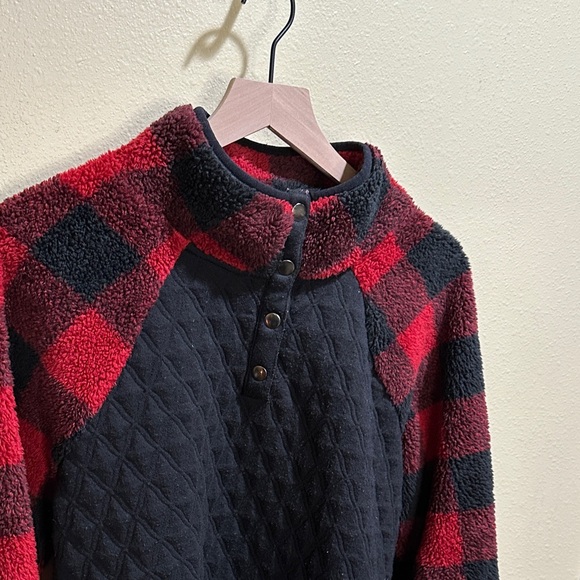 Maurices Size Large Buffalo Plaid Sweater - Picture 4 of 7